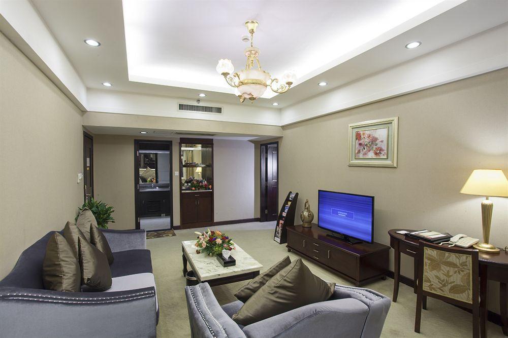 Yutong Hotel Гуанчжоу Экстерьер фото