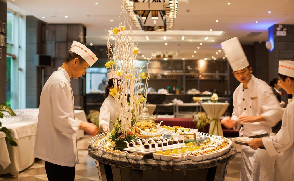 Yutong Hotel Гуанчжоу Экстерьер фото